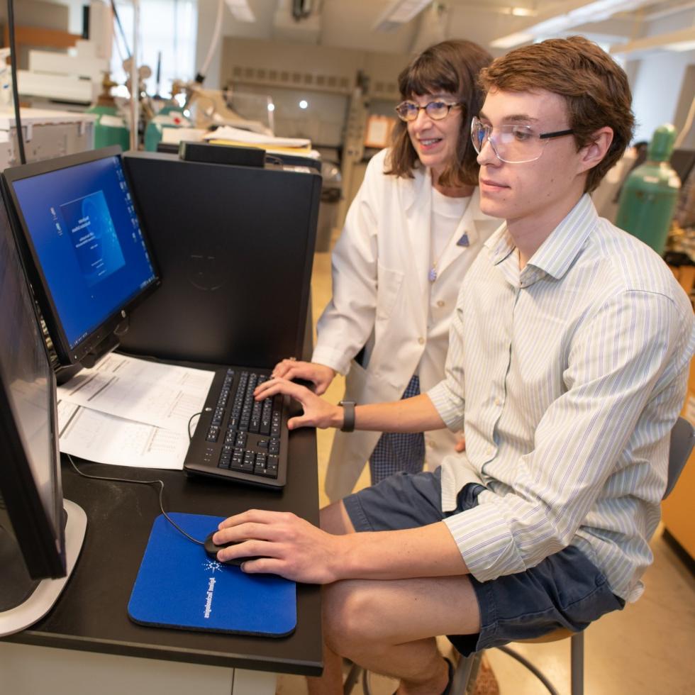 students at a computer in a lab